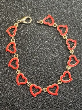 Red Heart Link Bracelet - Women’s Gold-Tone Chain